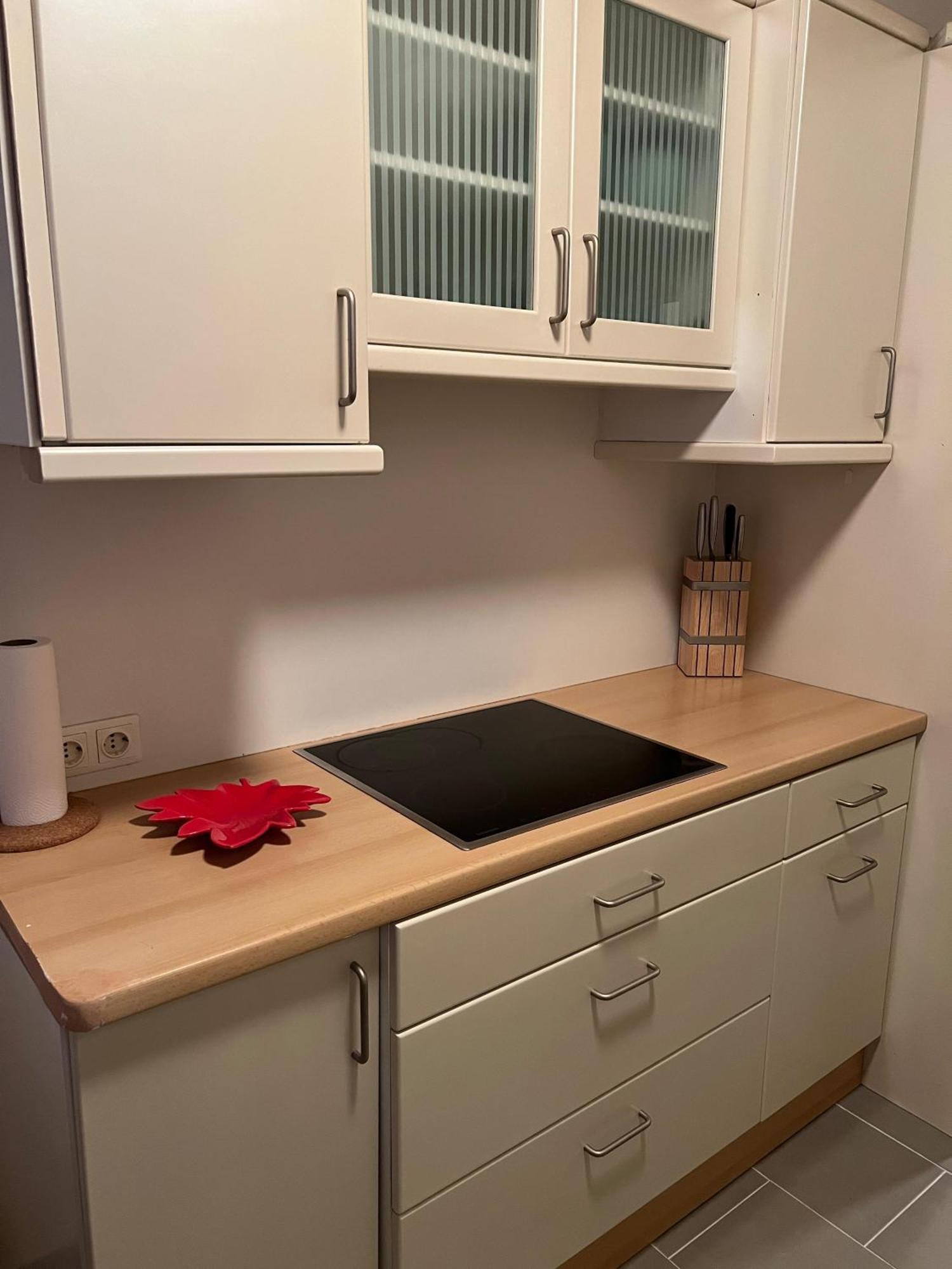 Aura'S Serenity Apartment Wina Bagian luar foto